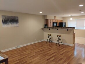 9501 Sumac Rd in Des Plaines, IL - Building Photo - Building Photo