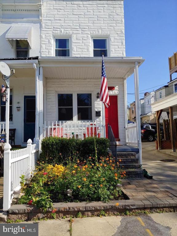 1425 Race St in Baltimore, MD - Foto de edificio - Building Photo