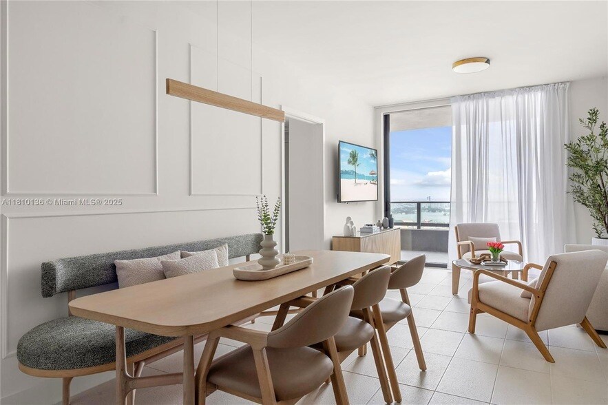 159 NE 6th St, Unit 3615 in Miami, FL - Building Photo