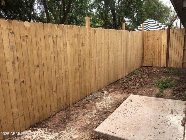 520 W Clark St in Mesa, AZ - Building Photo - Building Photo