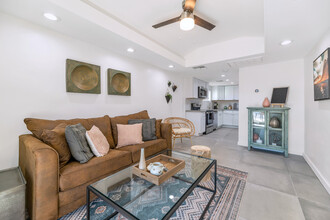 2610 N 24th St, Unit Casita 2 in Phoenix, AZ - Building Photo - Building Photo