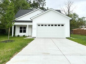 404 Andrews Rd in Durham, NC - Building Photo