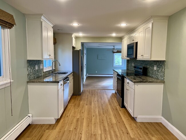 30 Elwin Rd in Natick, MA - Building Photo - Building Photo