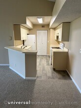 13605 Eagle Ridge Dr in Ft. Myers, FL - Building Photo - Building Photo