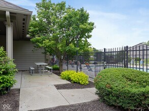 248 Legends Creek Pl, Unit 207 in Indianapolis, IN - Building Photo - Building Photo