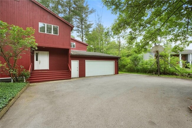 318 Blackstone Ave, Unit 163 in Ithaca, NY - Building Photo - Building Photo