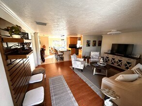 1129 Riviera St in Venice, FL - Building Photo - Building Photo