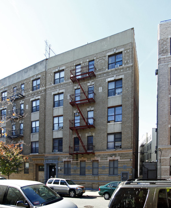 923 Kelly St in Bronx, NY - Foto de edificio