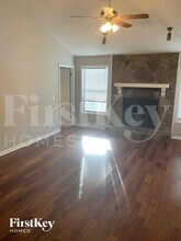 4315 Cary Dr SW in Snellville, GA - Foto de edificio - Building Photo