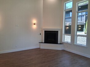 290 Gresham St in Ashland, OR - Building Photo - Building Photo