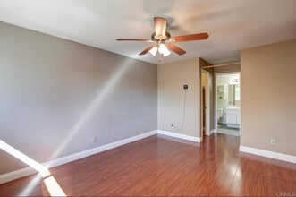 3607 W Park Balboa Ave in Orange, CA - Foto de edificio - Building Photo