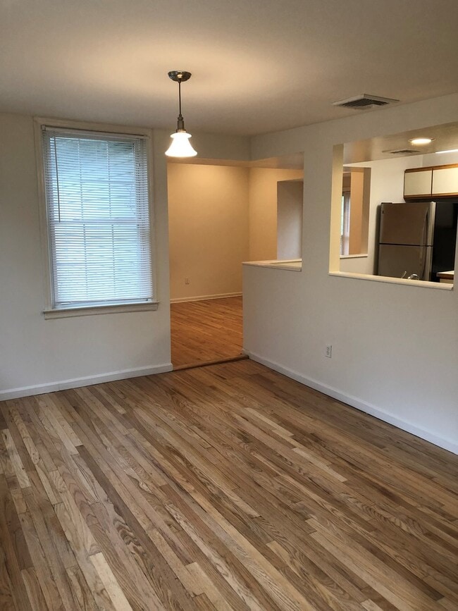 1006 Beekman Rd in Hopewell Junction, NY - Building Photo - Building Photo