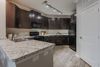 Atlantic on the Avenue in North Charleston, SC - Building Photo - Interior Photo