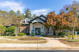 Brentwood Downs in Lilburn, GA - Building Photo - Building Photo