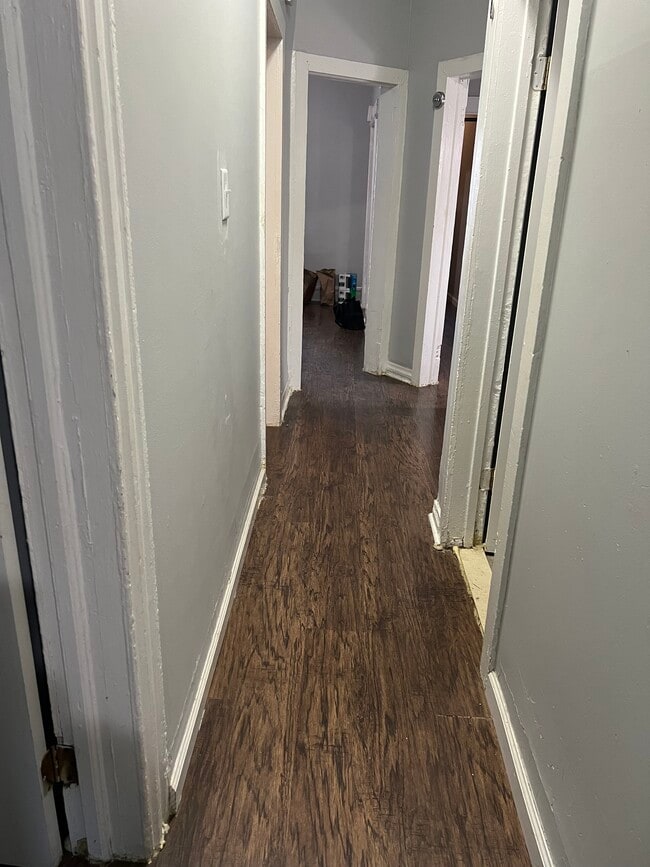 15 William St, Unit #1 in East Orange, NJ - Building Photo - Building Photo