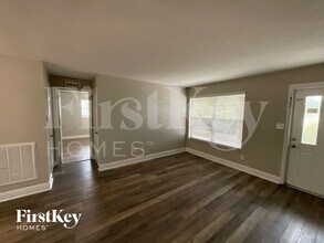 4762 West Dr in Ft. Myers, FL - Building Photo - Building Photo