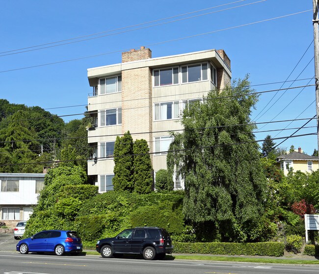 Thorndyke Vista Apartments in Seattle, WA - Foto de edificio - Building Photo