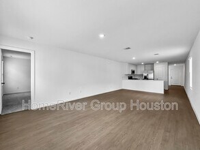 6022 Starling Dr in Baytown, TX - Building Photo - Building Photo
