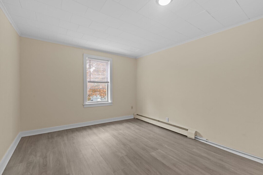 81-83-83 Sherman St in Burlington, VT - Building Photo