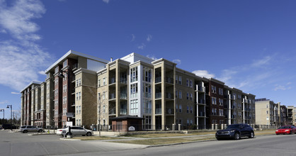 The Gateway South Centre in Calgary, AB - Building Photo - Building Photo