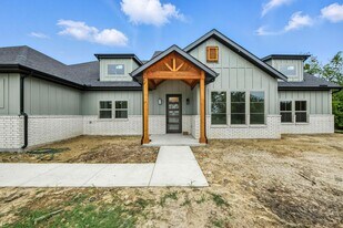 117 Goldfinch Ln in Weatherford, TX - Building Photo