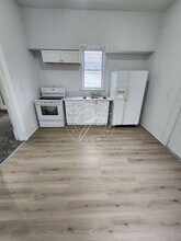 1465 Milburn Ave in Toledo, OH - Foto de edificio - Building Photo