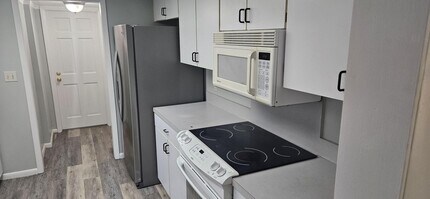 5400 La Moya Ave in Jacksonville, FL - Building Photo - Building Photo