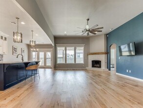 8216 Crew Ln in Edmond, OK - Building Photo - Building Photo