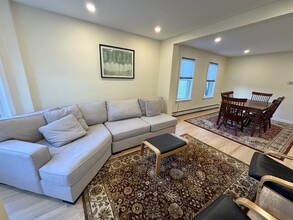 122 Thorndike St, Unit 2 in Arlington, MA - Building Photo - Building Photo