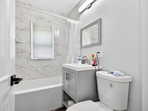 254 Main St, Unit 1 in Medford, MA - Building Photo - Building Photo