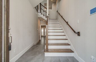5521 Larkin St in Houston, TX - Building Photo - Building Photo