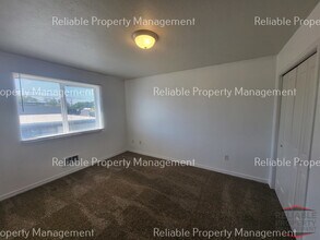 1430 Cambridge Dr, Unit 4 in Idaho Falls, ID - Building Photo - Building Photo