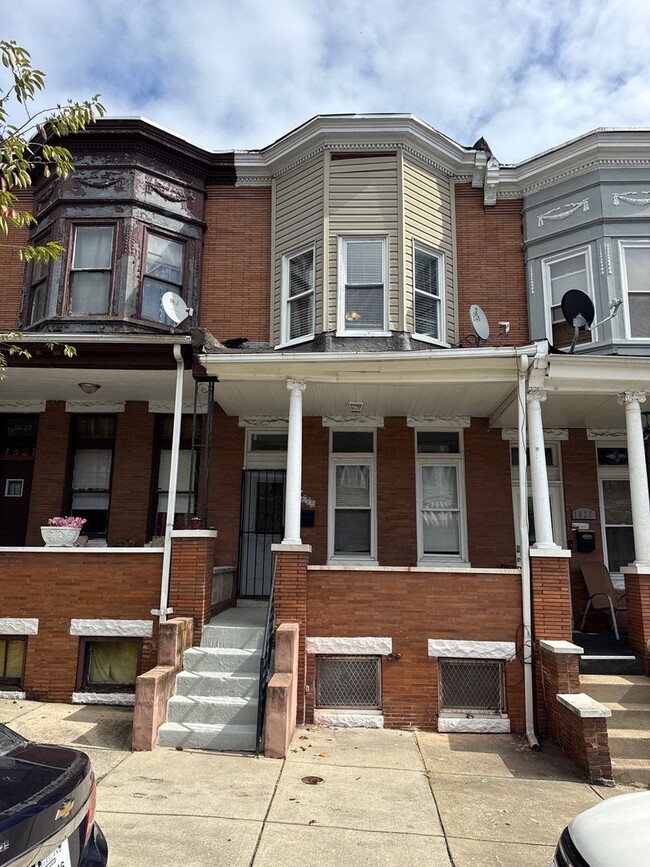 1625 Appleton St