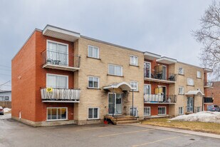 1830 Albert-Murphy Av in Laval, QC - Building Photo
