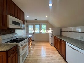 56 White St, Unit 3T in Somerville, MA - Building Photo