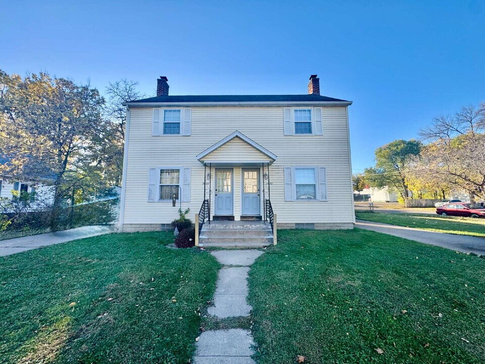 2032 2nd St in Eau Claire, WI - Building Photo