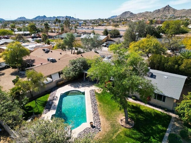 14237 N 34th Way in Phoenix, AZ - Building Photo - Building Photo