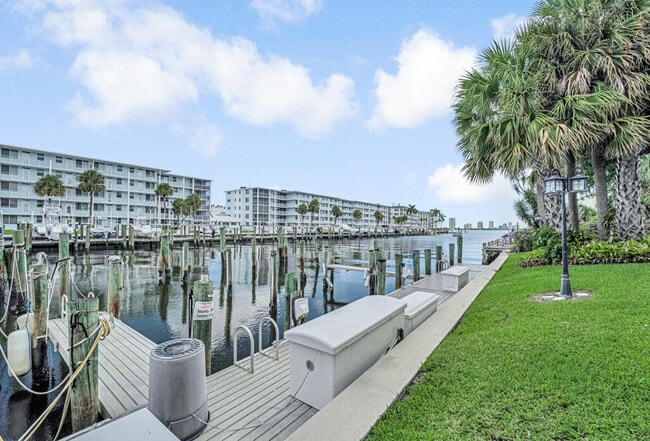 property at 135 Shore Ct