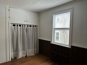 306 Pleasant St, Unit 1 in Manlius, NY - Foto de edificio - Building Photo