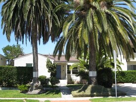 1626 Emerald St in San Diego, CA - Building Photo