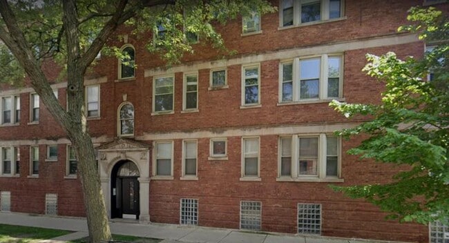 property at 3449 W Schubert Ave