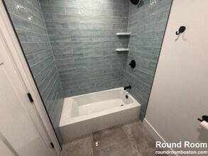 214 Havre St, Unit 2 in Boston, MA - Building Photo - Building Photo