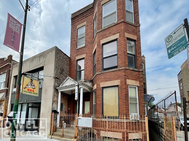 2636 W Cermak Rd, Unit 2