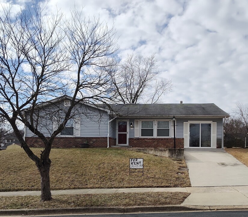 1909 Foxhound Ct in Severn, MD - Building Photo