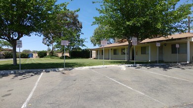 Acton Country Mobile Home Park in Acton, CA - Building Photo - Building Photo