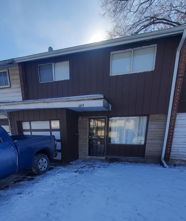 property at 509 W 136th Pl