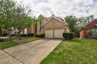 2000 Old York Dr in Keller, TX - Foto de edificio - Building Photo