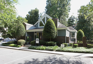 Villages of Eastover Glen in Charlotte, NC - Building Photo - Building Photo