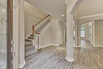 7 Raindance Ct in Conroe, TX - Foto de edificio - Building Photo