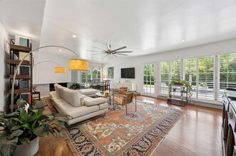 8600 Inwood Rd in Dallas, TX - Building Photo - Building Photo